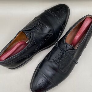 Classic Black Leather Men's Dress Shoes (LOT 419)
